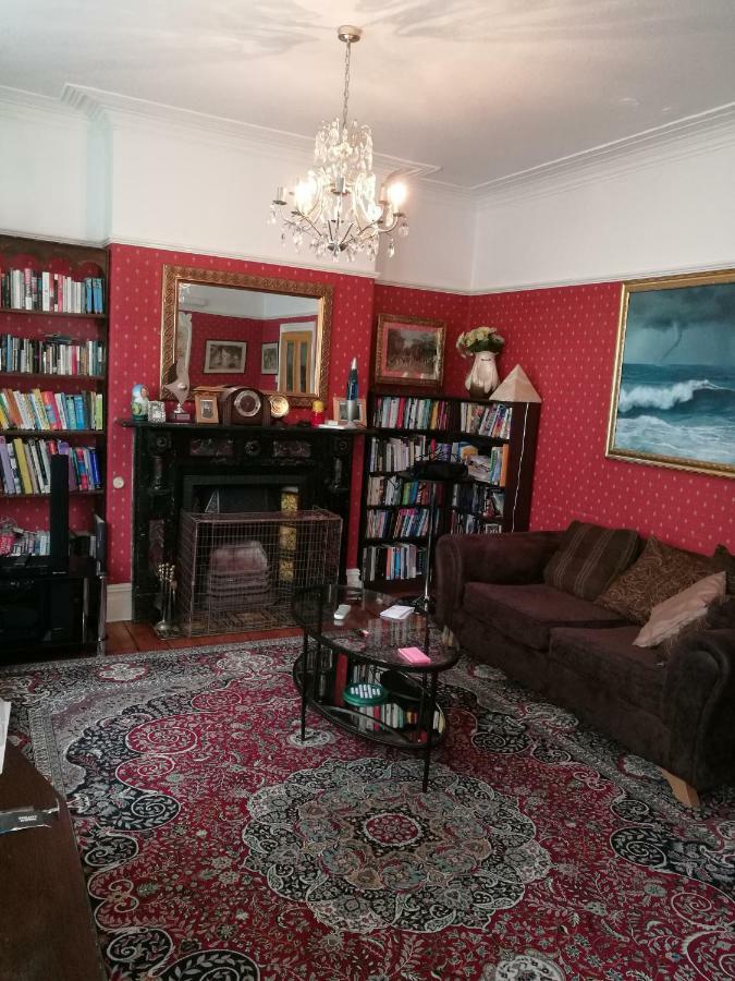 Beautiful Victorian House Hotel Кардиф Екстериор снимка